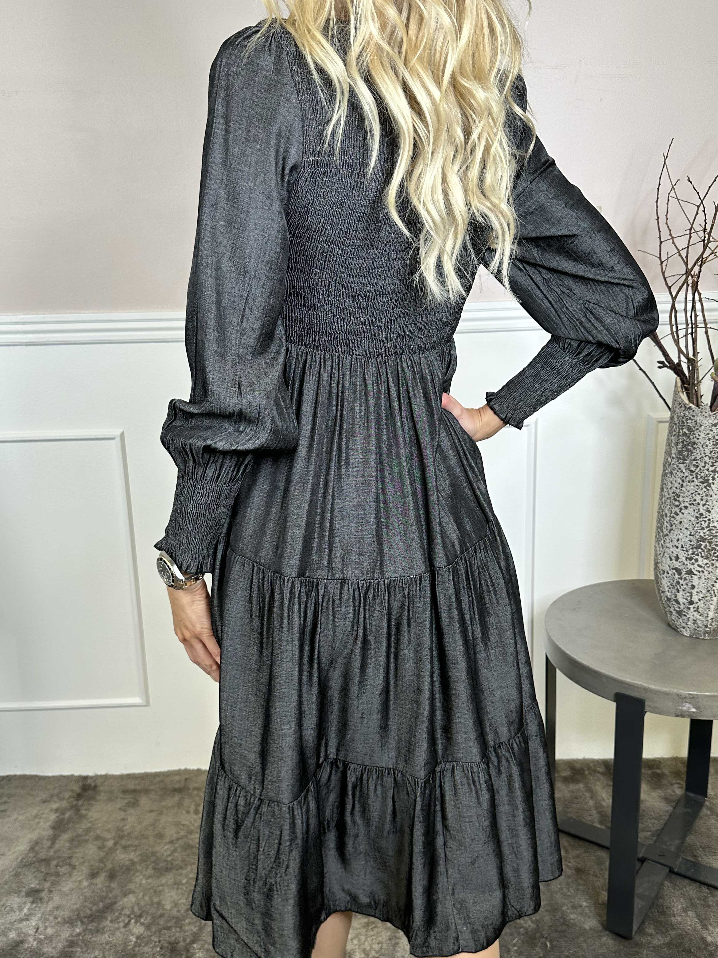 Kelly Denim Long - Klänning med smock över bröstet